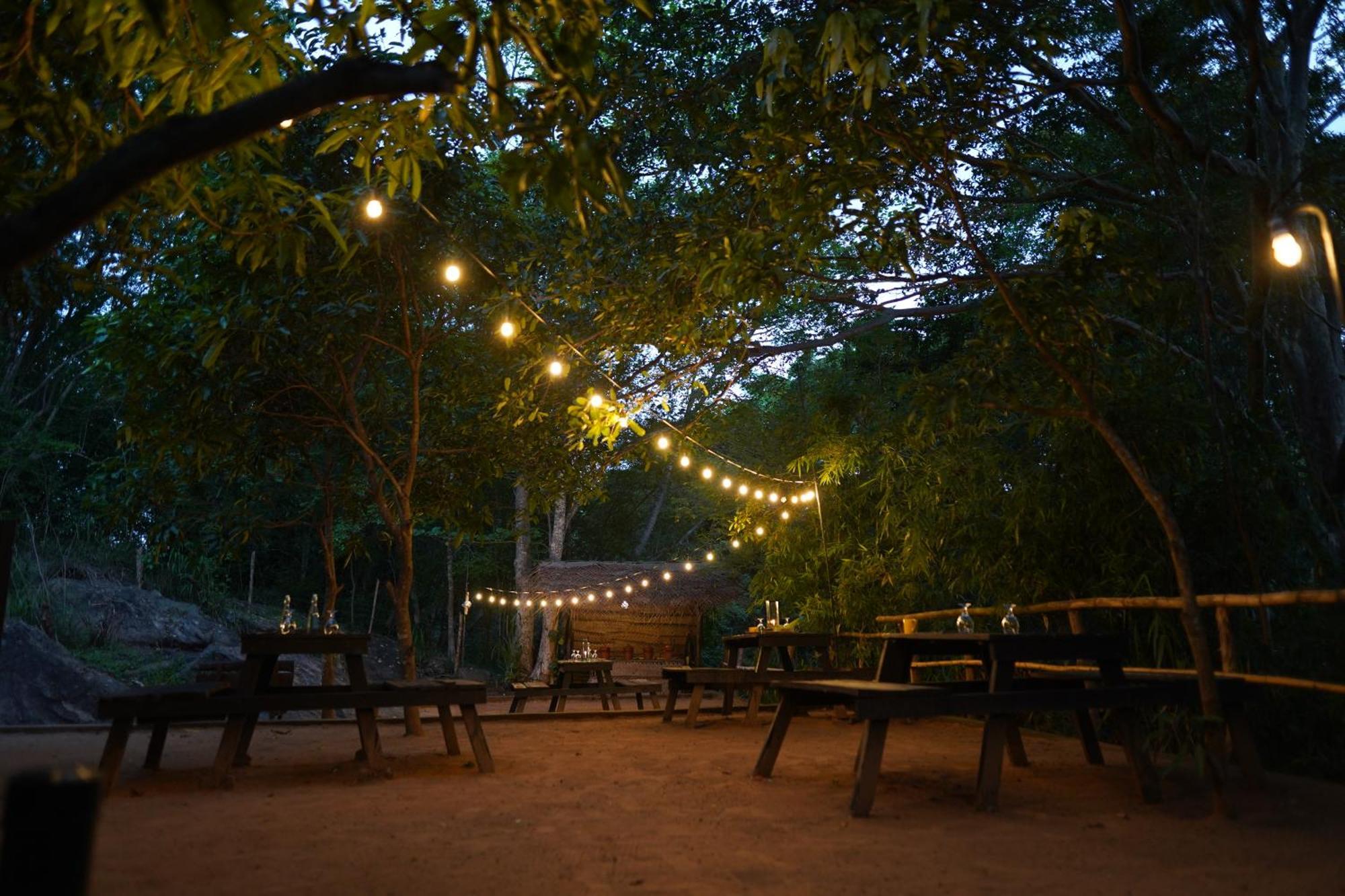 River Glamping By Gaga Bees Udawalawe Luaran gambar