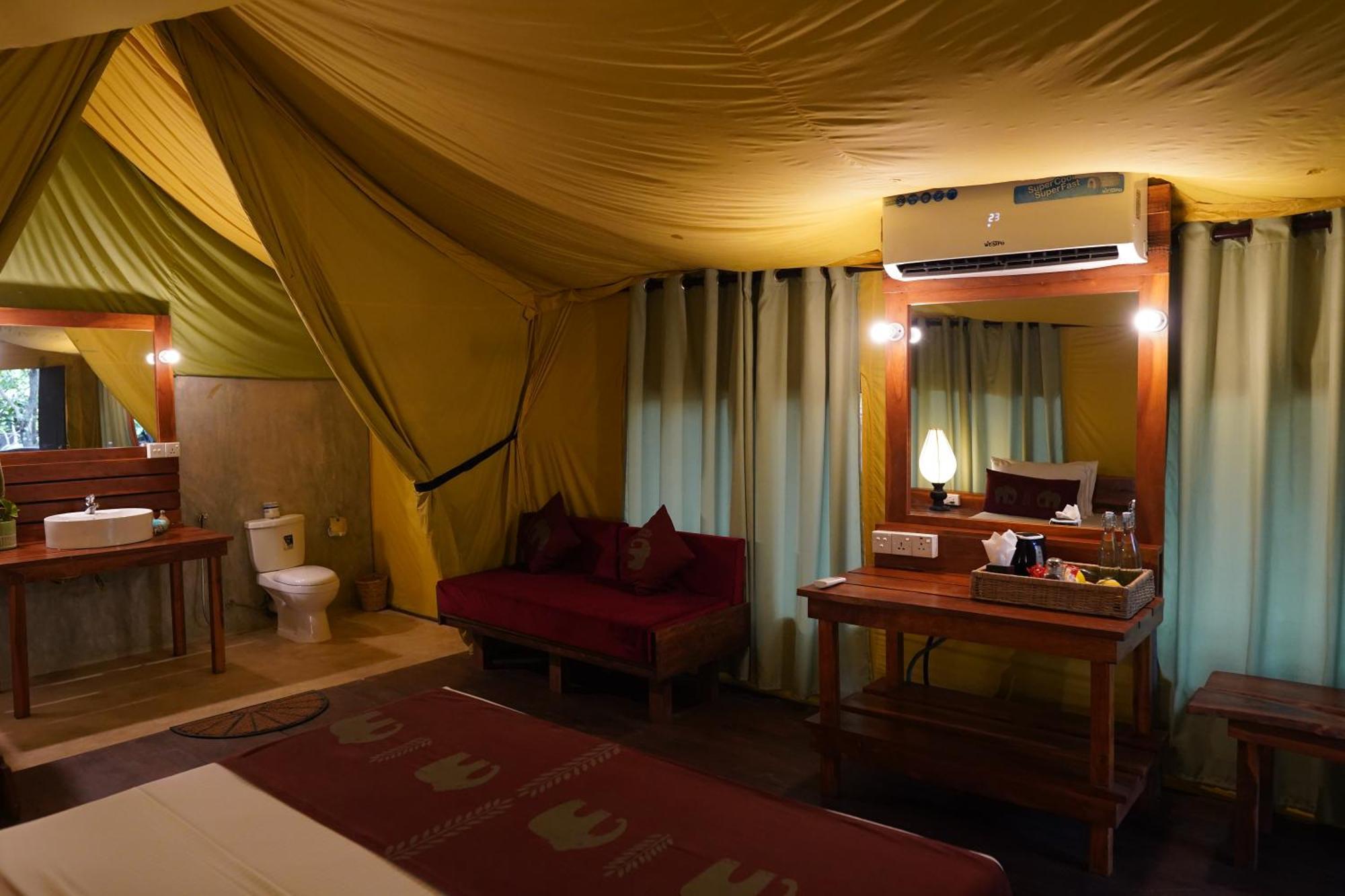 River Glamping By Gaga Bees Udawalawe Luaran gambar