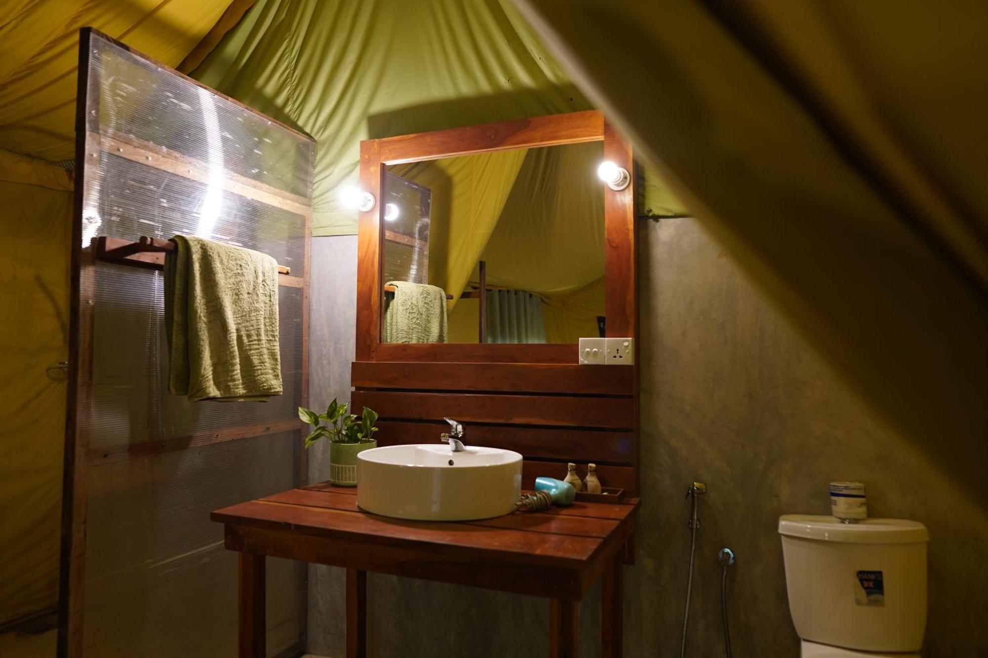 River Glamping By Gaga Bees Udawalawe Luaran gambar