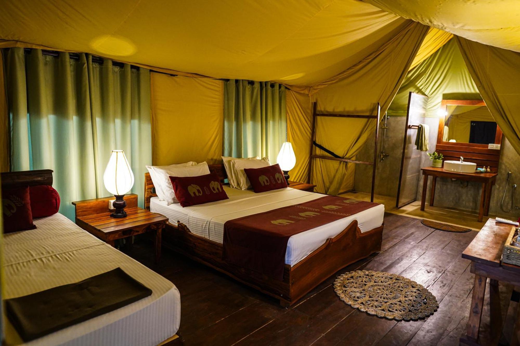 River Glamping By Gaga Bees Udawalawe Luaran gambar