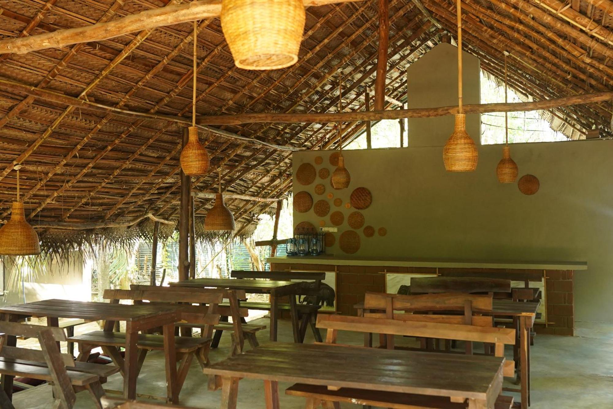 River Glamping By Gaga Bees Udawalawe Luaran gambar